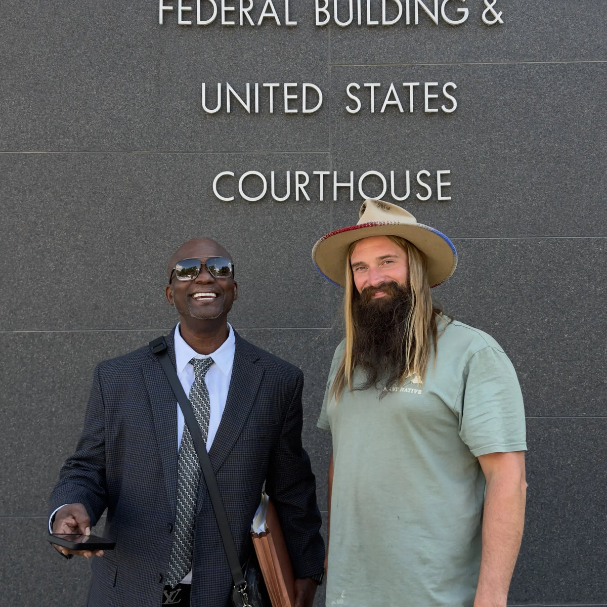 Documentary photograph accompanying the counter-invoice story